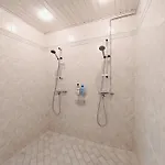 Semi-detached House With Sauna Appartement