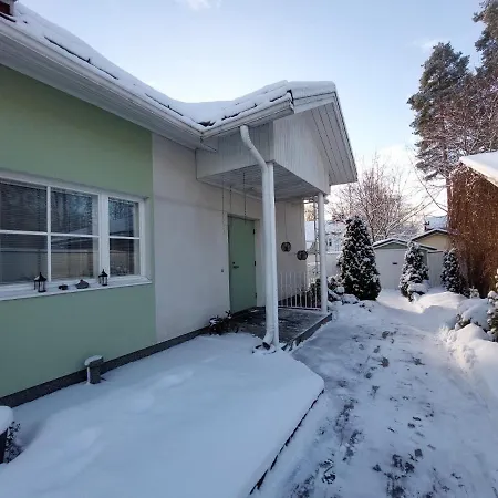 公寓 Semi-detached House With Sauna *