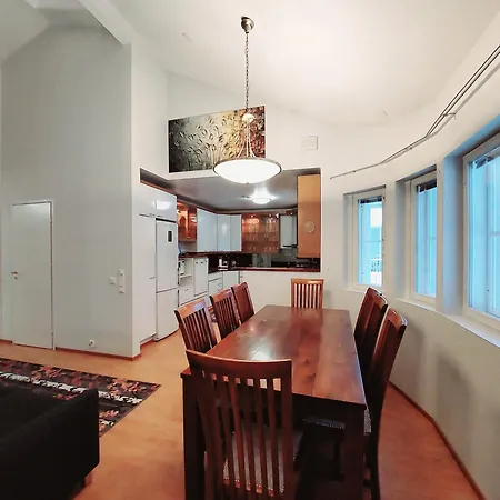 דירה Semi-detached House With Sauna *