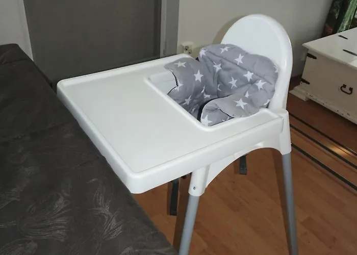 Lägenhet Semi-detached House With Sauna *